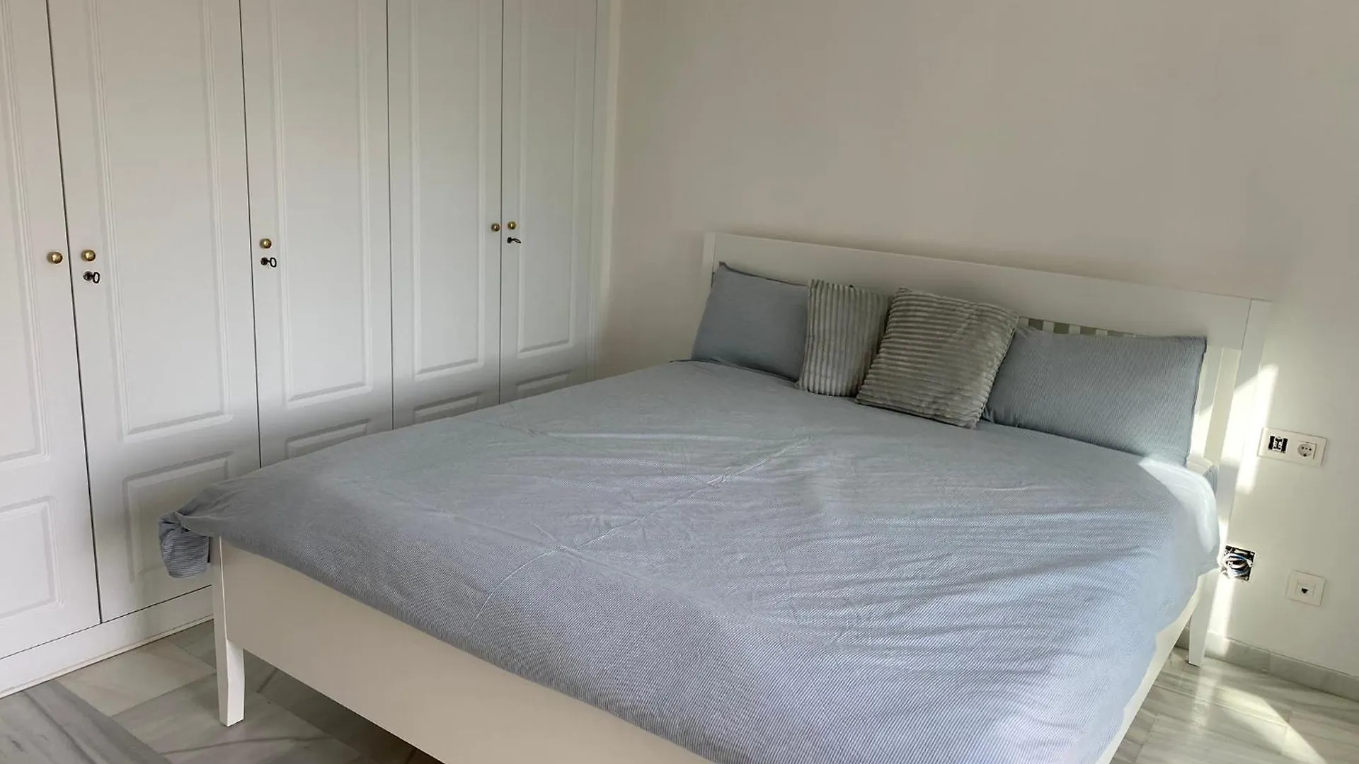 Apartment New Renovated Marbella Mija House - Puerto Banus Quiet And Green Oasis