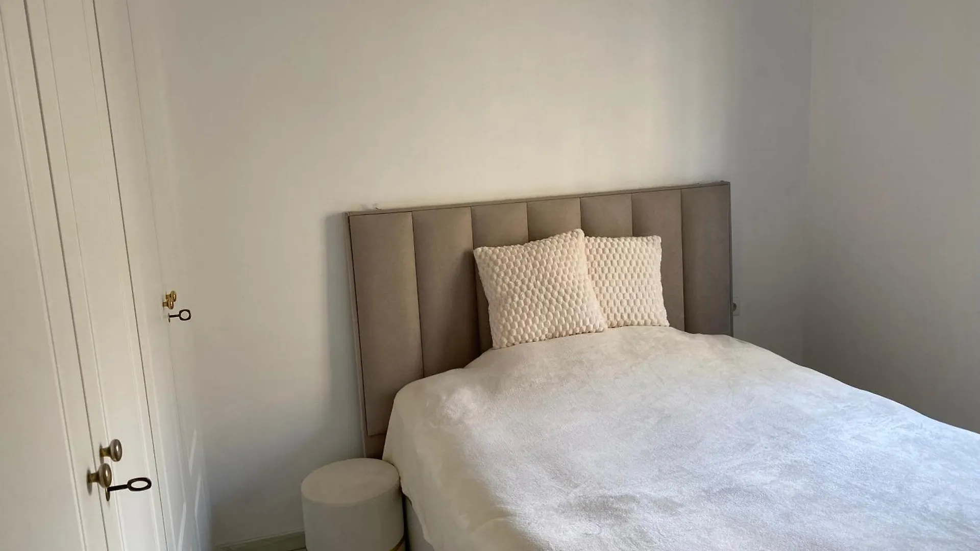 Apartment New Renovated Marbella Mija House - Puerto Banus Quiet And Green Oasis